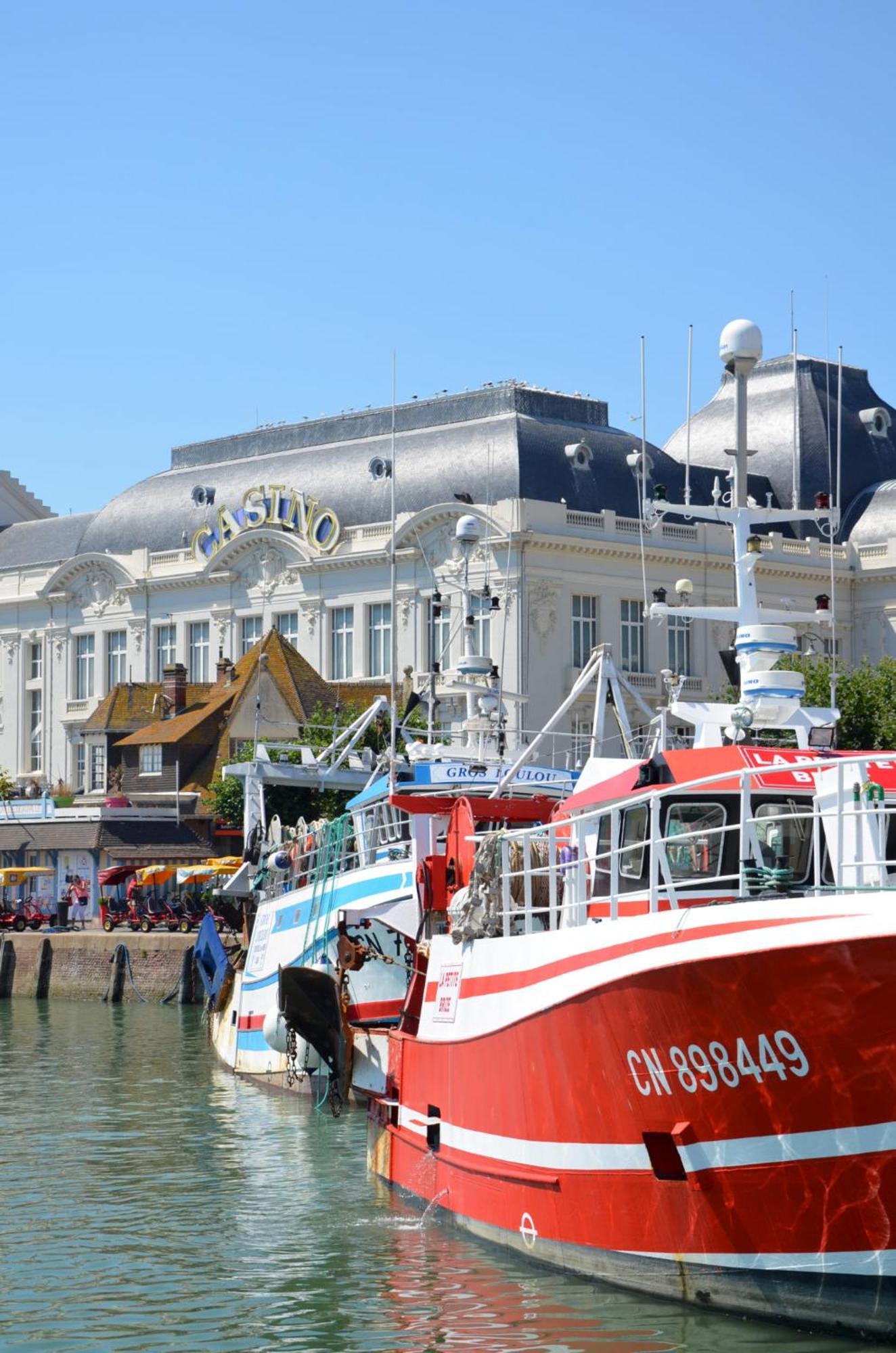 Le Trouville - Hotel De Charme Ngoại thất bức ảnh